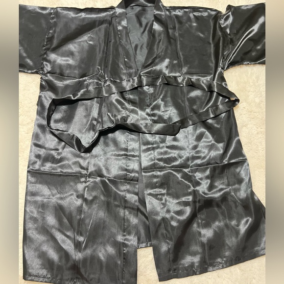 Silk Black Matron of Honor Robe with Gold Lettering NWOT - Picture 8 of 8